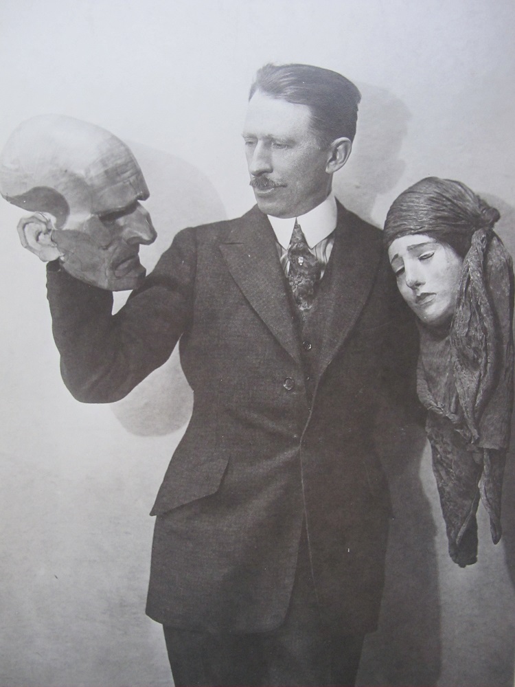 Władysław Teodor Benda i jego maski