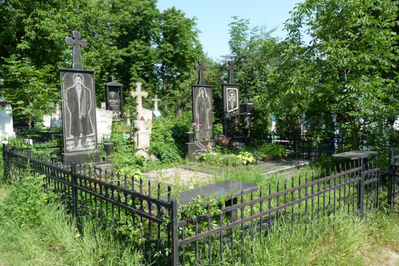Nagrobek rodziny Olszewskich w Sorokach, Instytut POLONIKA
