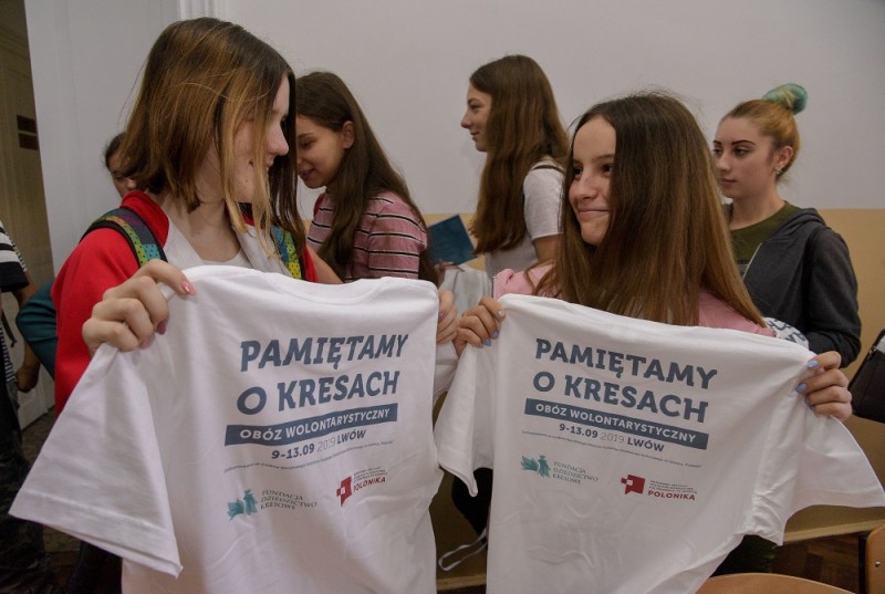 Otwórz galerię (24 fotografii) pamietamy-o-kresach-2019-09-09 4596 hbr lufa-003s
