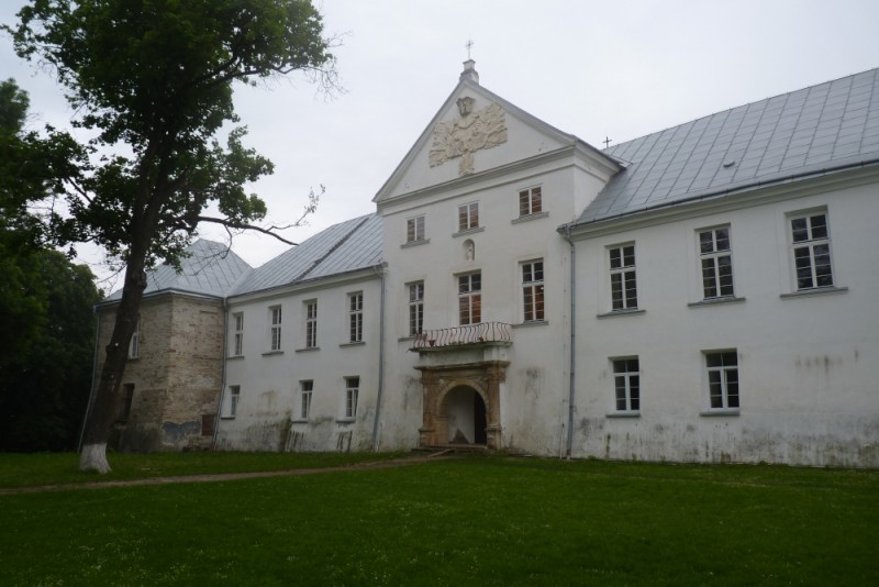 Zamek i pałac w Jazłowcu, Instytut POLONIKA