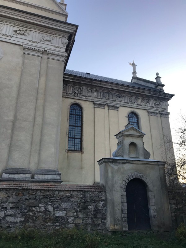 Otwórz galerię (9 fotografii) Żółkiew (Ukraina) - prace ratunkowo-konserwatorskie kolegiaty św. Wawrzyńca w Żółkwi, Instytut POLONIKA