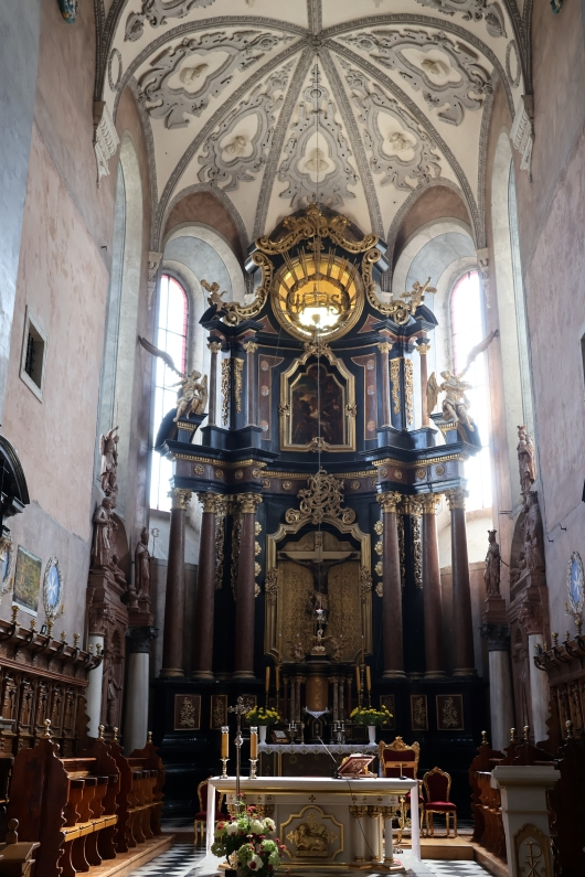 Kolegiata pw. św. Wawrzyńca w Żółkwi - wnętrze