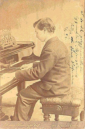 Józef Hofmann (1876-1957) grający na fortepianie