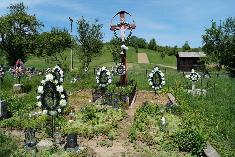 image002