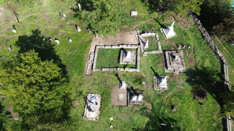 5Raszkow Badania archeologiczne widok z góry (2)