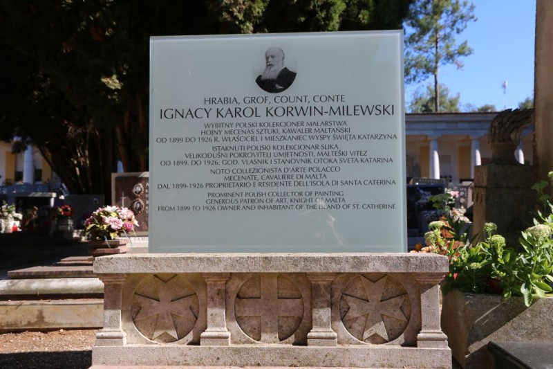 Korwin-nagrobek-Rovini-9